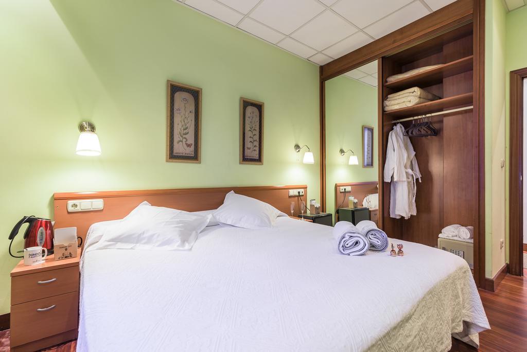 Pension Ab Domini San Sebastian Exterior photo